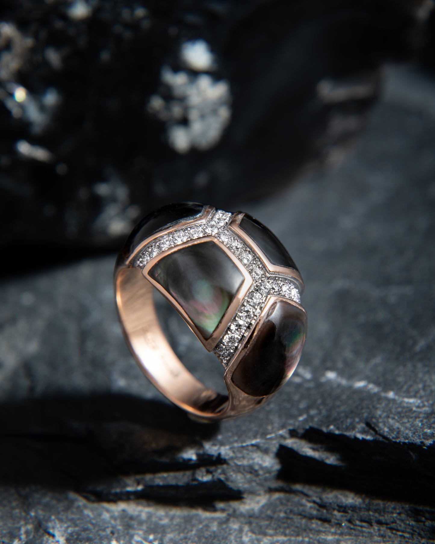 Mother of pearl and Diamonds Ring